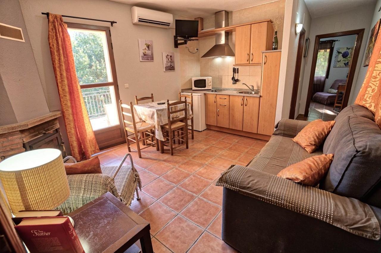 Apartamentos Rurales El Solitario Баньос де Монтемайор Екстериор снимка